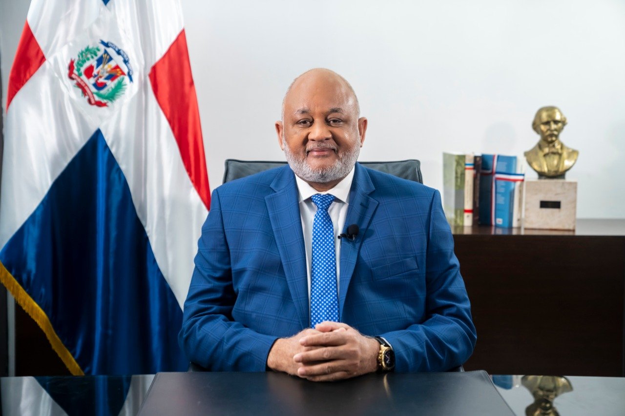 Minerd autoriza abrir aulas en todo el país menos en el Gran Santo Domingo y San Cristóbal