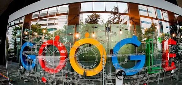 Google, multada con 100 millones de euros en Italia