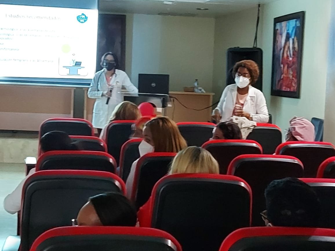 Maternidad capacita personal en estrategia disminución muertes infantiles