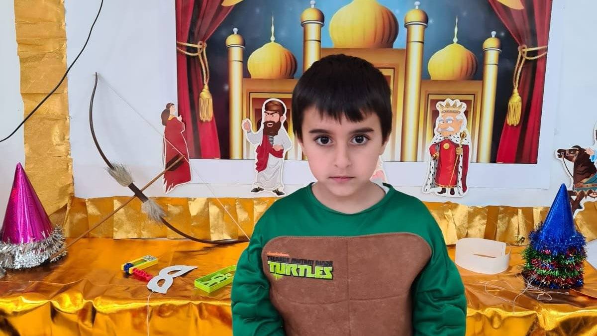 Terroristas de Gaza lanzan cohetes al lugar del funeral del niño Ido Avigal