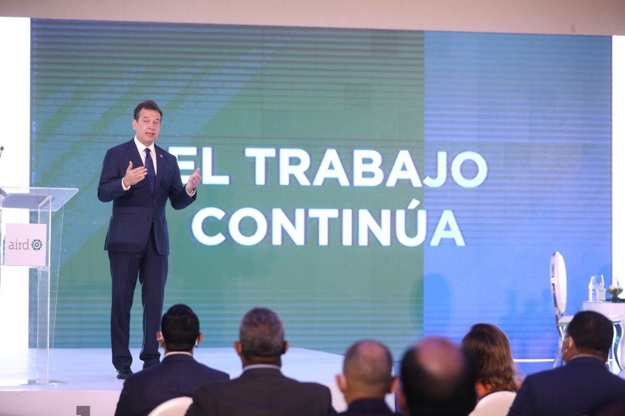 Ministro de Industria dice RD deja de recaudar tres mil millones de pesos al año debido al comercio ilícito 