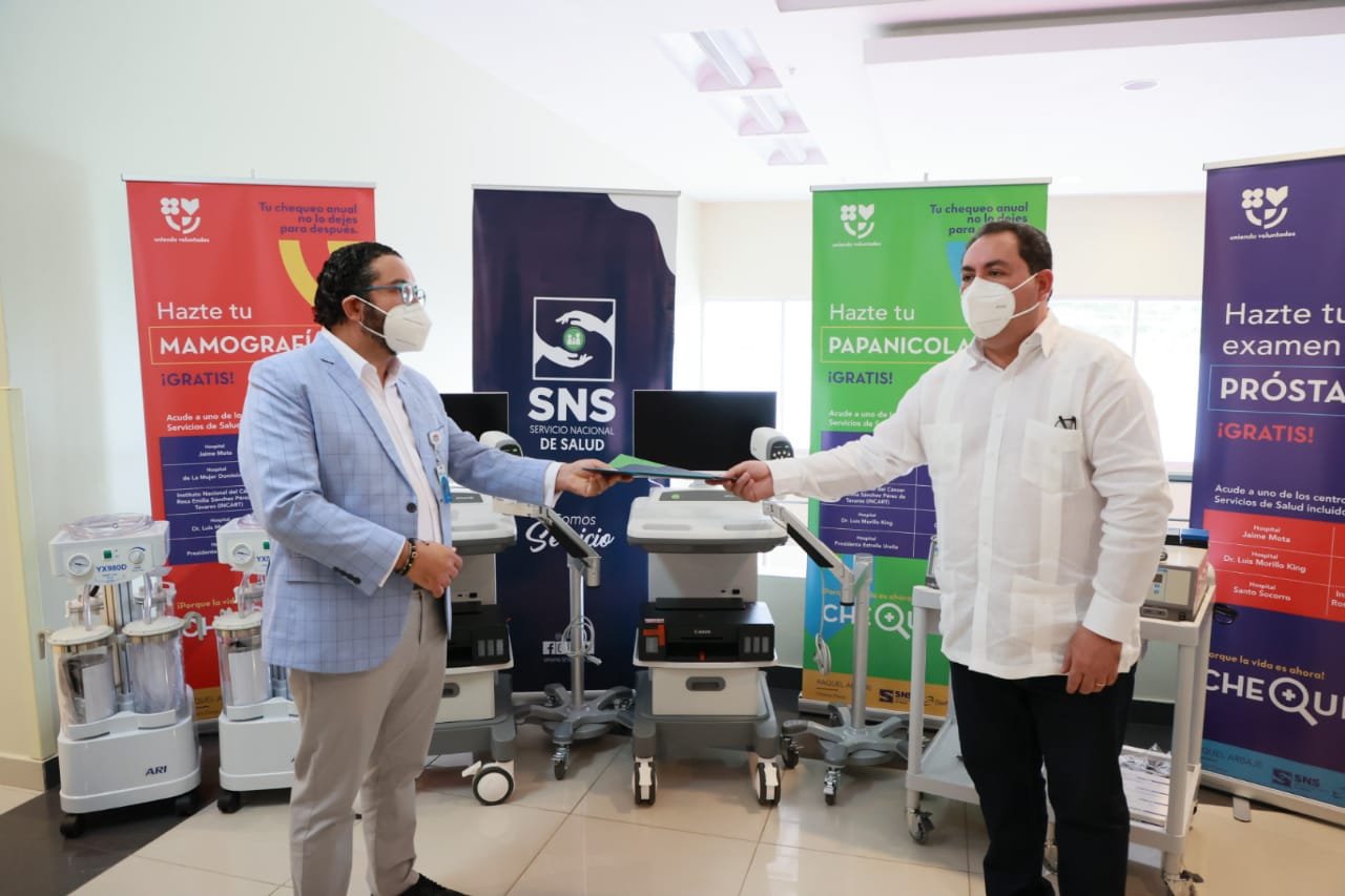 Servicio Nacional de Salud entregó equipos médicos a Hospital Materno Reynaldo Almánzar