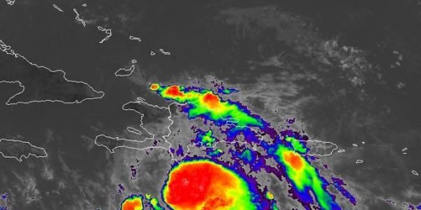 Elsa es degradada a Tormenta Tropical; se ubica a unos 70 kms al sur de la Isla Beata