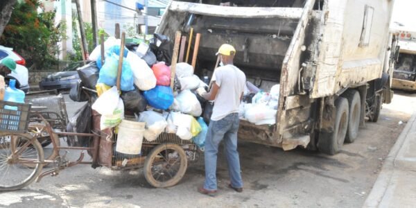 Personal Liga Municipal recoge 800 toneladas de desperdicios en inicio jornada limpieza SDE