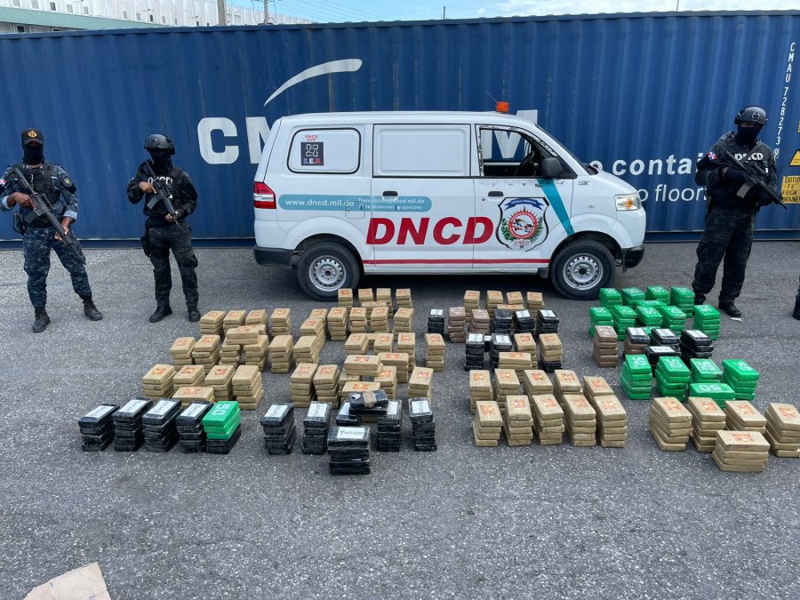 Ocupan 862 paquetes presumiblemente de cocaína en Puerto Caucedo