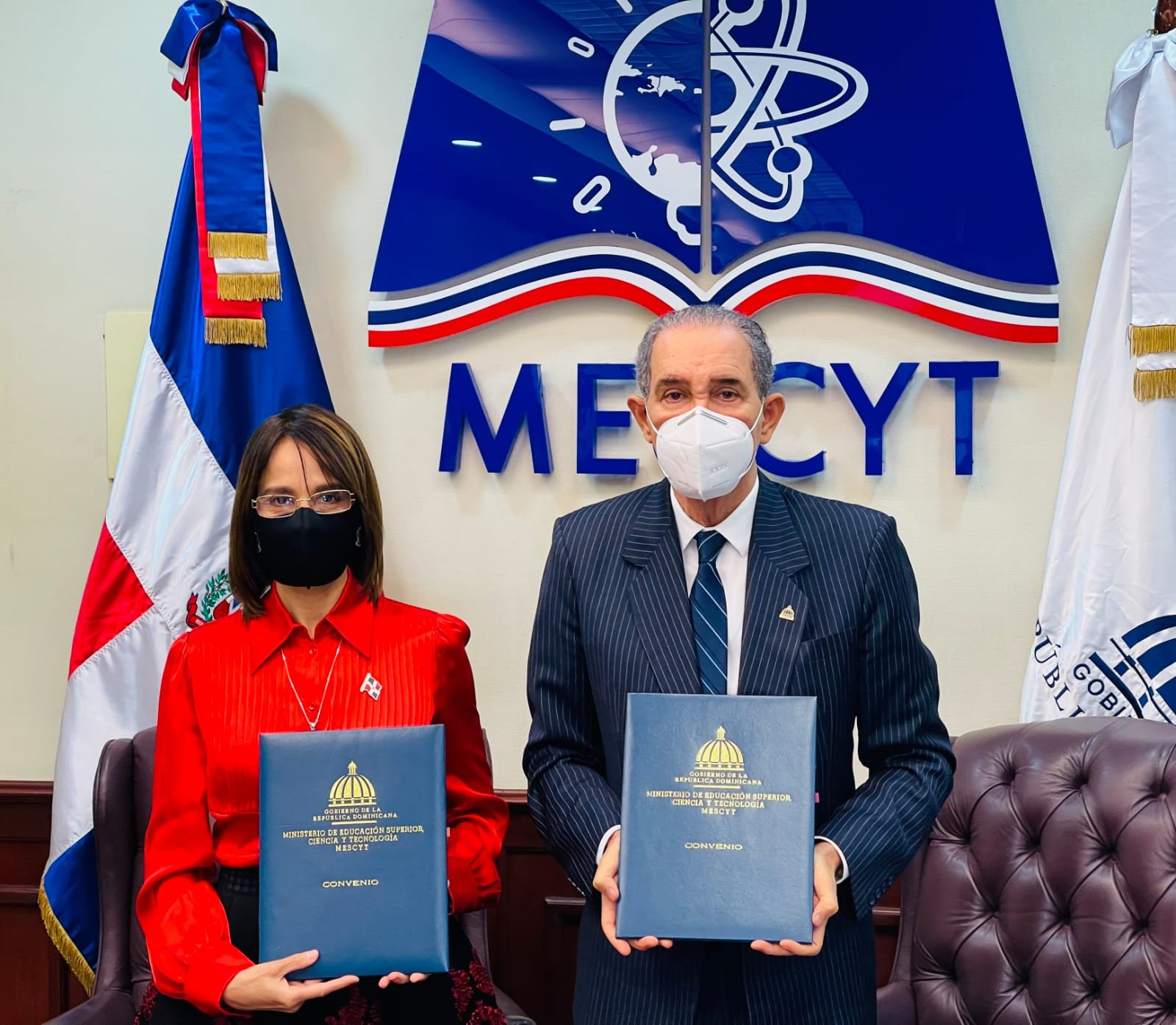 MESCYT y Universidad Federal de Integración Latinoamericana acuerdan enviar becarios dominicanos a Brasil