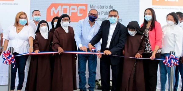 Obras Públicas entrega reconstruido monasterio a la Hermanas Carmelitas en Azua