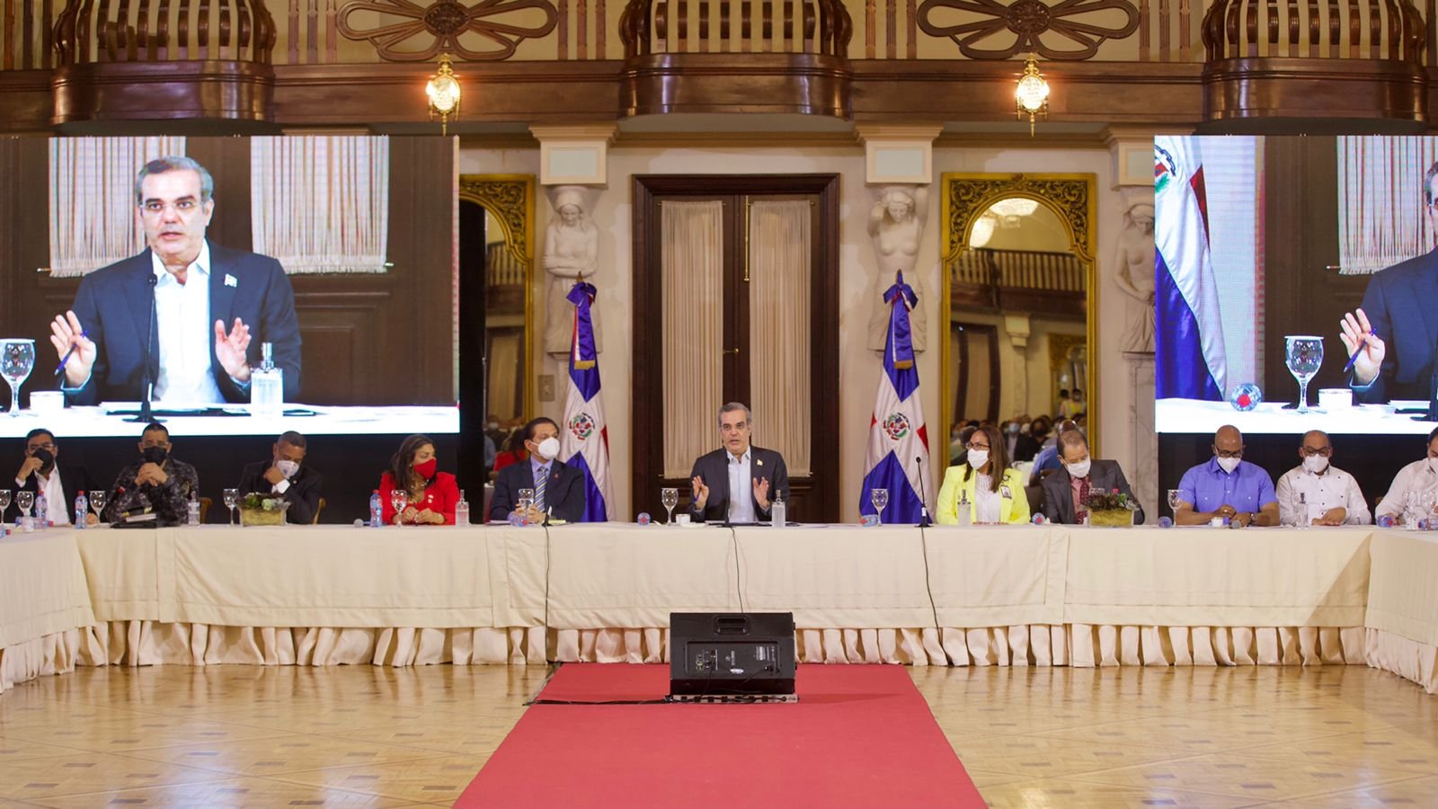 Presidente dispone obras prioritarias para provincia Duarte; incluido remozamiento urbano de San Francisco de Macorís