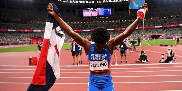 Marileidy Paulino gana medalla de plata en los 400 metros en los Juegos Olímpicos de Tokio