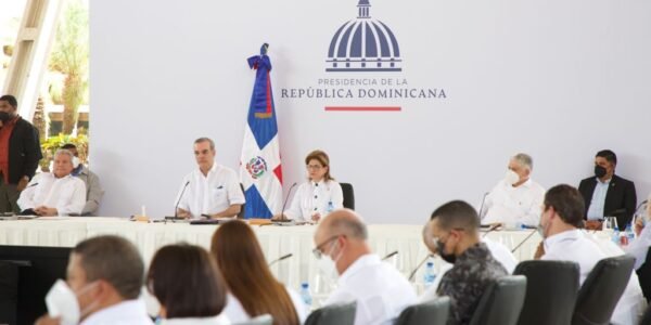 Legisladores, alcaldes y gobernadoras de Línea Noroeste agradecen al presidente  Abinader por obras que se realizan