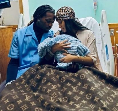 Nace segundo hijo de Cardi B