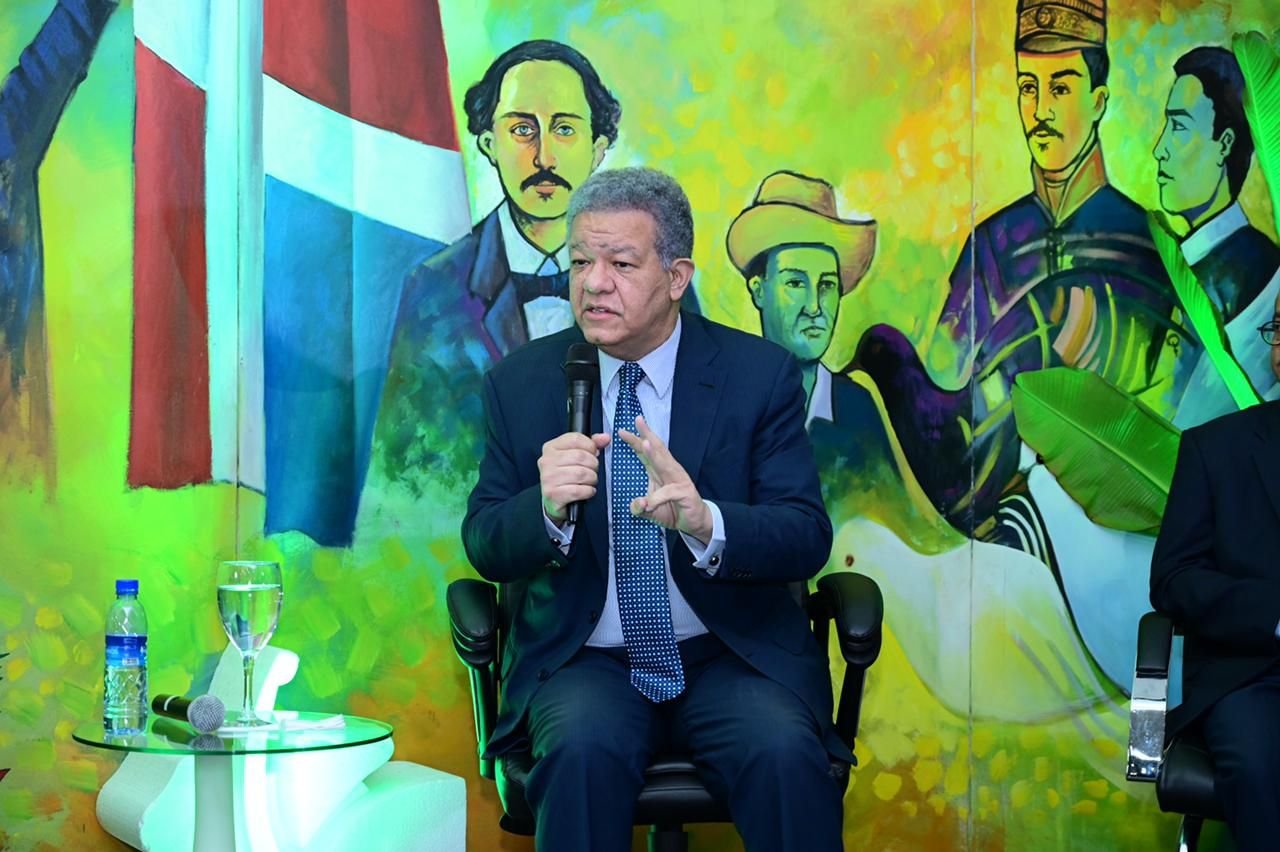 Leonel Fernández deja claro Fuerza del Pueblo no podría apoyar Reforma Fiscal en este momento