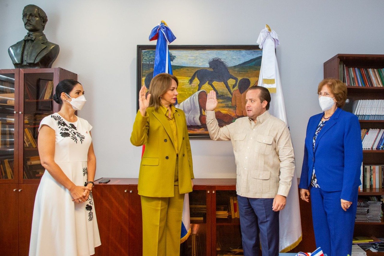Milagros Germán toma posesión como nueva ministra de Cultura; garantiza acceso real a las artes y al patrimonio
