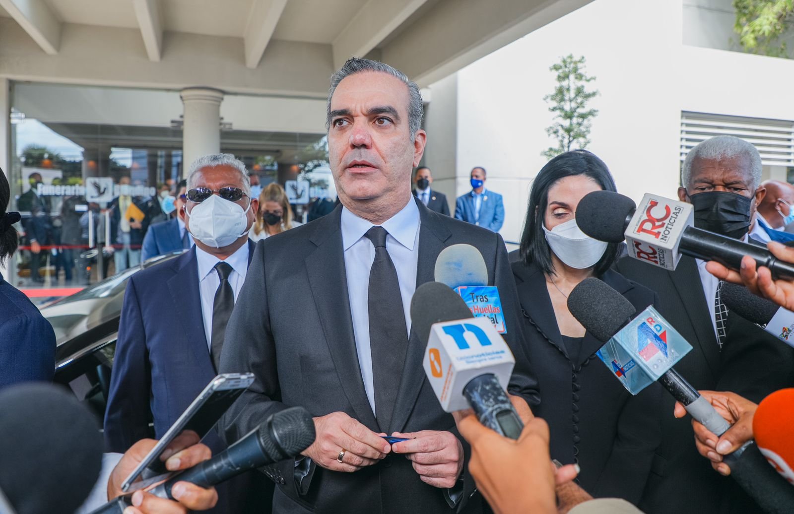 Presidente Abinader califica muerte de Leslie Rosado como acto de salvajismo y garantiza se hará justicia