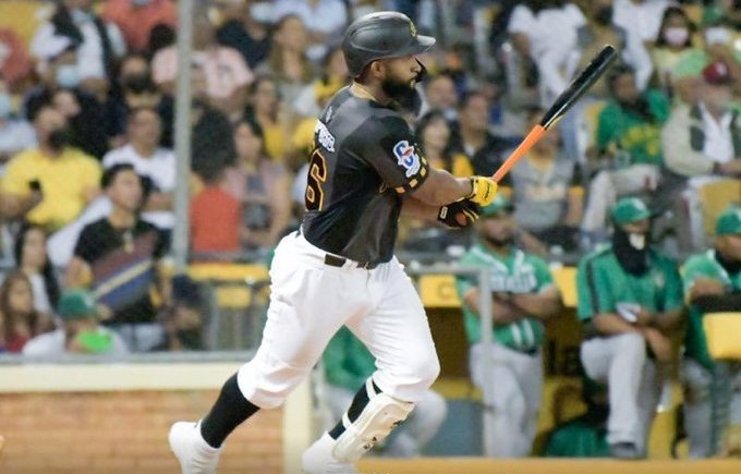 Águilas se recuperan para doblegar Estrellas; Almonte impulsa carrera de ventaja
