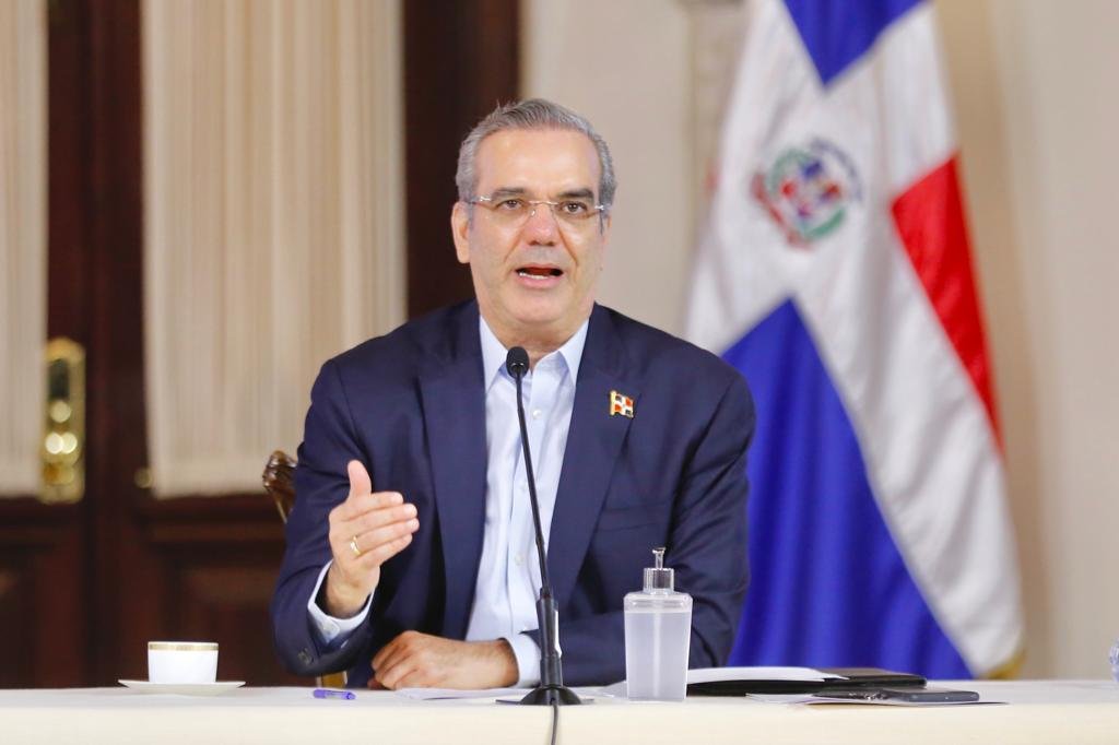 Gobierno cierra el 2021 sin nuevas cuentas por pagar por primera vez en 16 años; disminuye deuda consolidada de 69.5 a 63%