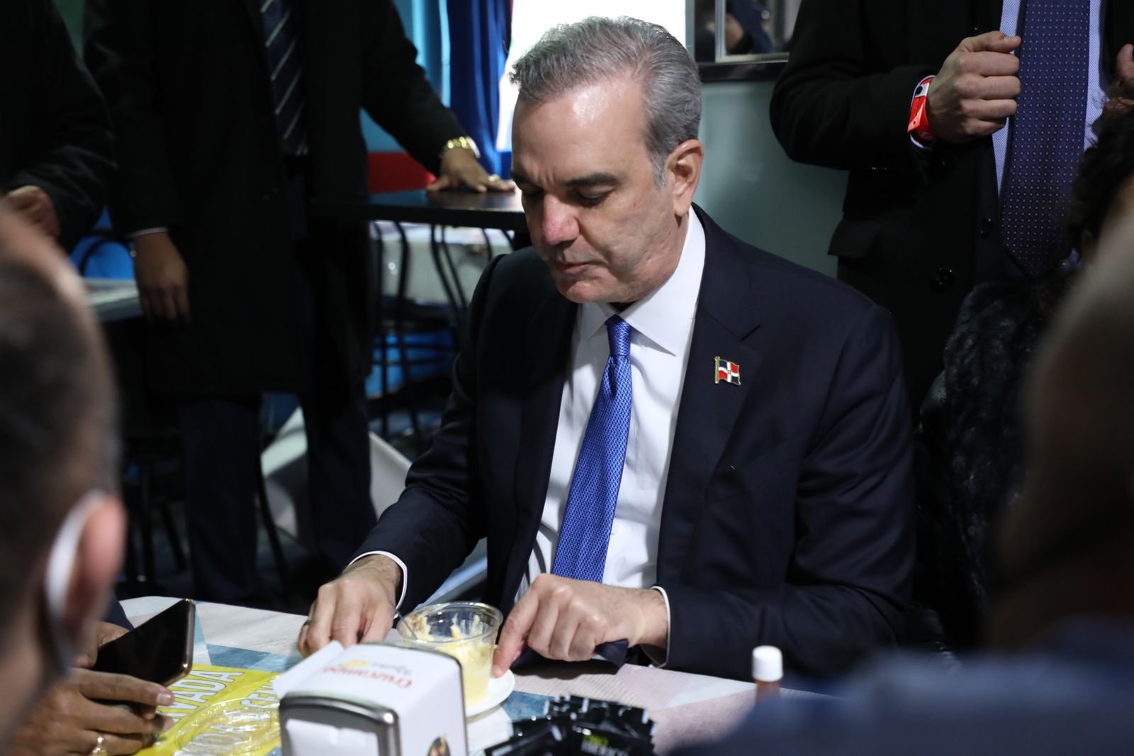 Presidente Abinader visita Zona de dominicanos en Madrid