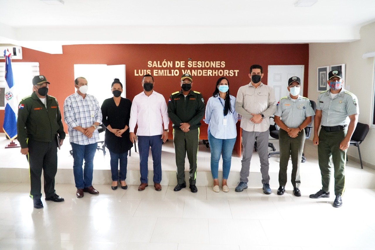 Turismo, DIGESETT, INTRANT, Alcaldía trabajan en organización del tránsito en Las Terrenas