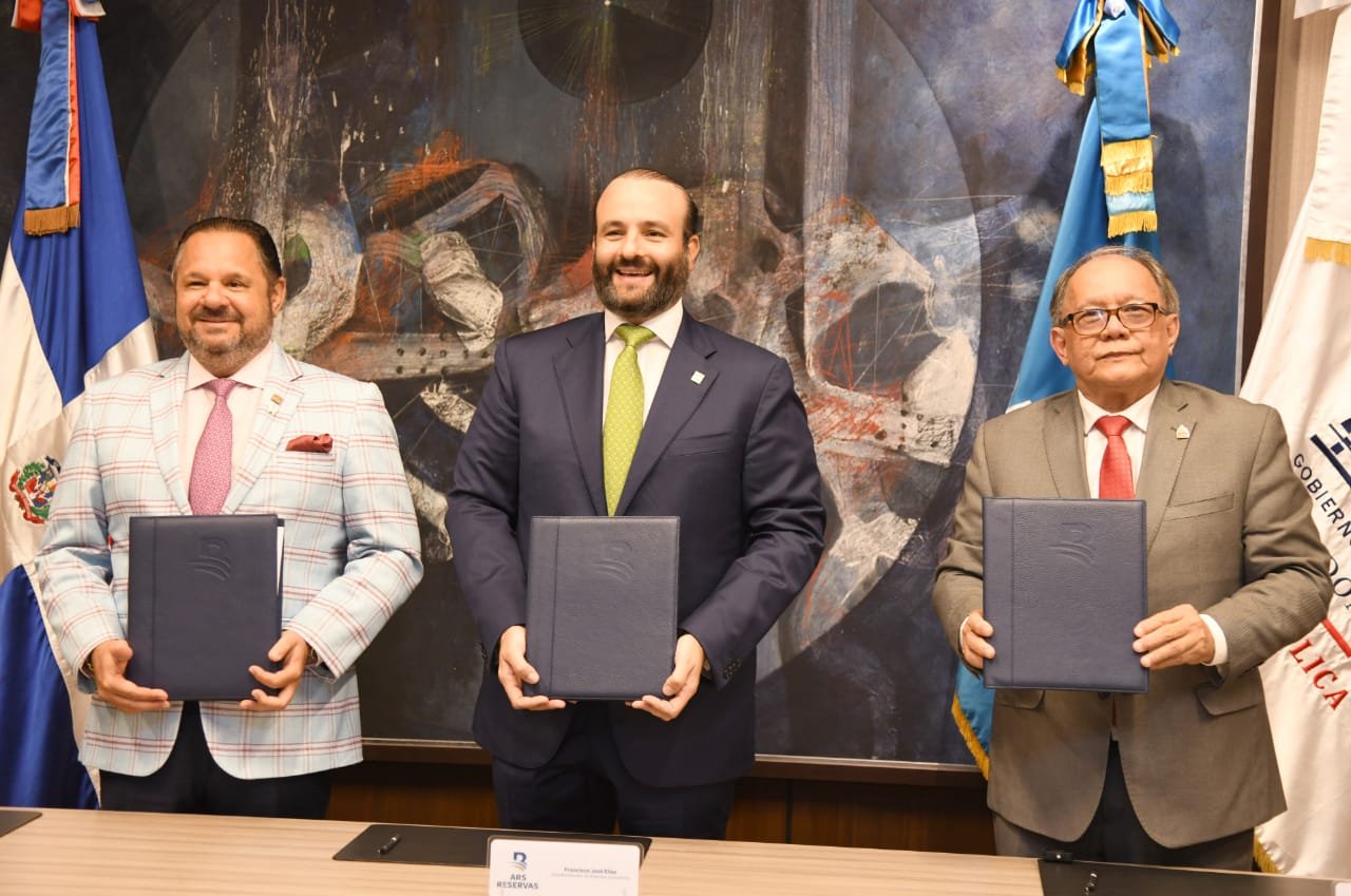 Banreservas y ARS Reservas promoverán la donación de sangre entre sus empleados