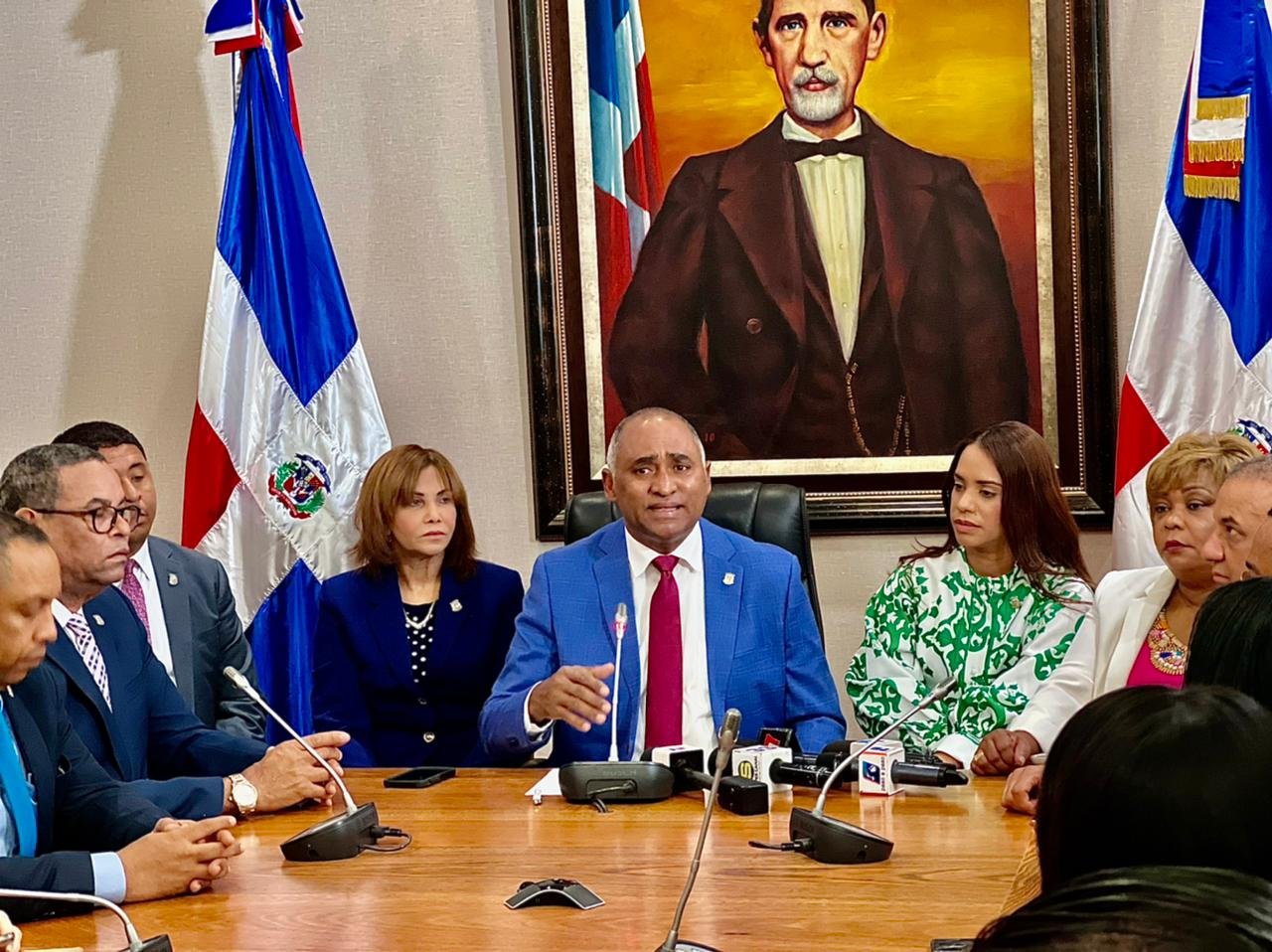 Julito Fulcar, dice medidas del gobierno contra la inflación Abinader expresan su compromiso con mas desposeídos