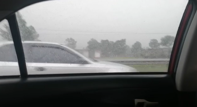 Obras Públicas informa dificultades en el tránsito en el KM 22 autopista Duarte a causa de las intensas lluvias
