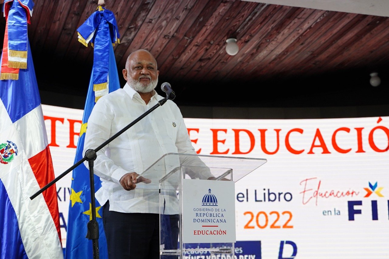 Educación deja abierto su pabellón en la Feria del Libro