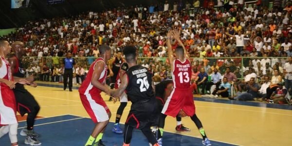 Celebran 1era Copa de Campeones de Baloncesto en San Cristóbal