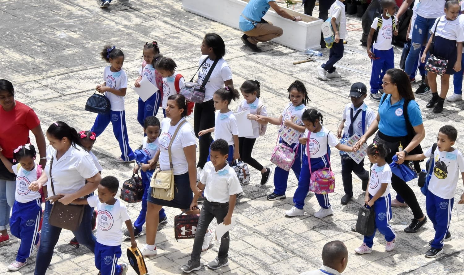 La Feria del Libro continúa este miércoles fomentando la lectura y las actividades literarias