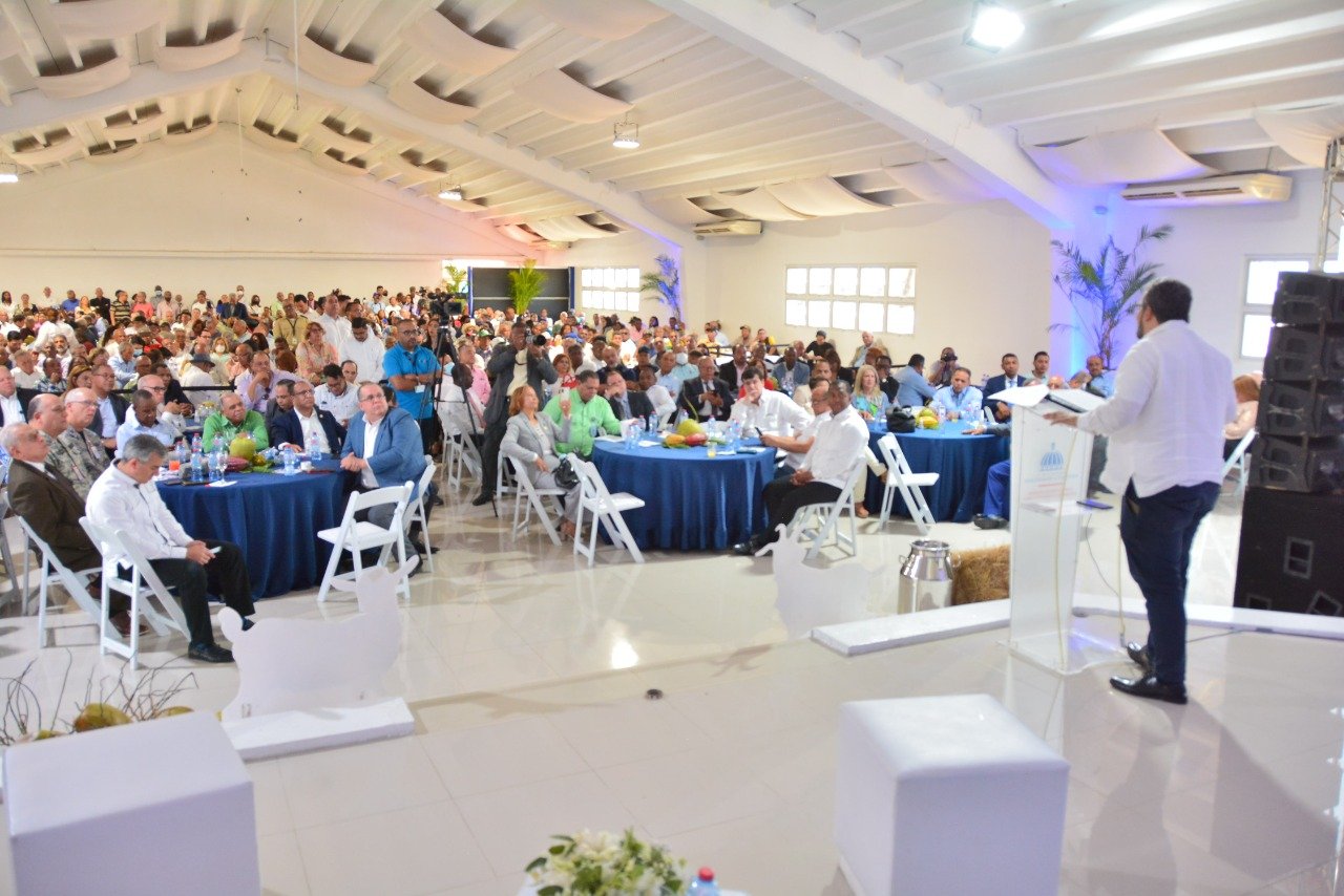 Director FEDA rinde cuentas de sus primeros seis meses de gestión