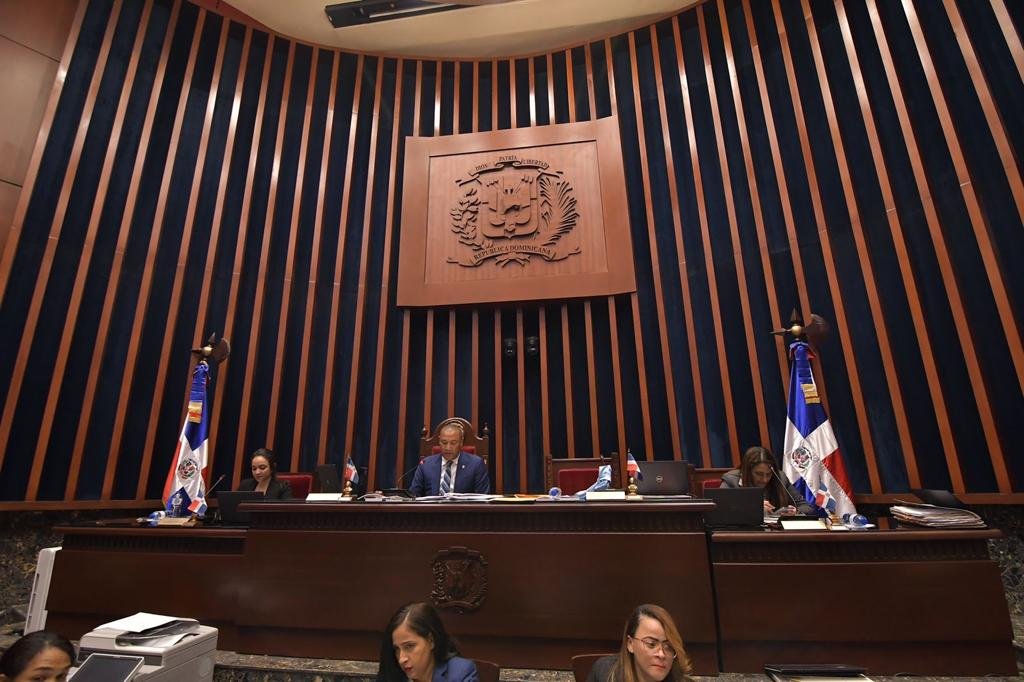 El Senado aprobó en primera lectura proyecto de Ley que establece el fideicomiso público