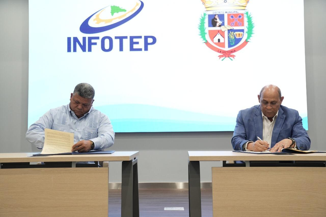 Acuerdo permitirá programas de formación del INFOTEP impactarán a jóvenes y madres solteras de La Victoria