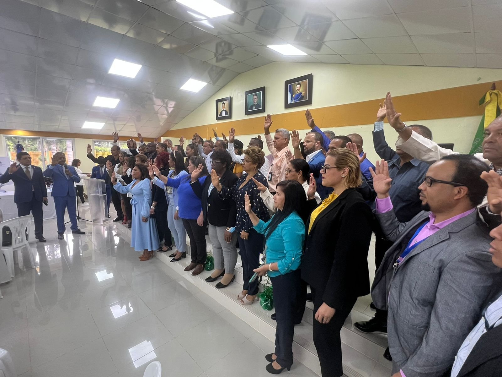 Dirección de Medios concluye en el GSD juramentación de voceros del Gobierno
