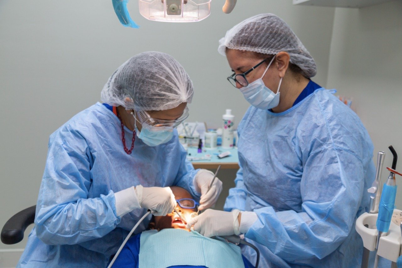 Hospital Maternidad la Altagracia gana premio en “1er Ateneo Nacional para Residentes de Obstetricia y Ginecología”