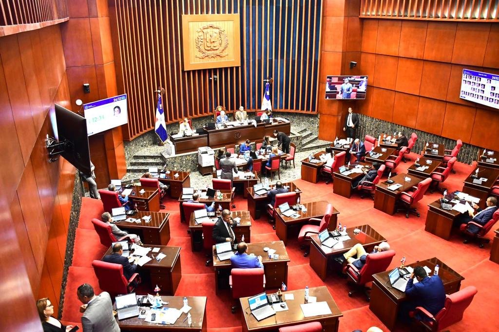 Senado aprueba en dos lecturas Ley Orgánica de Regiones Únicas