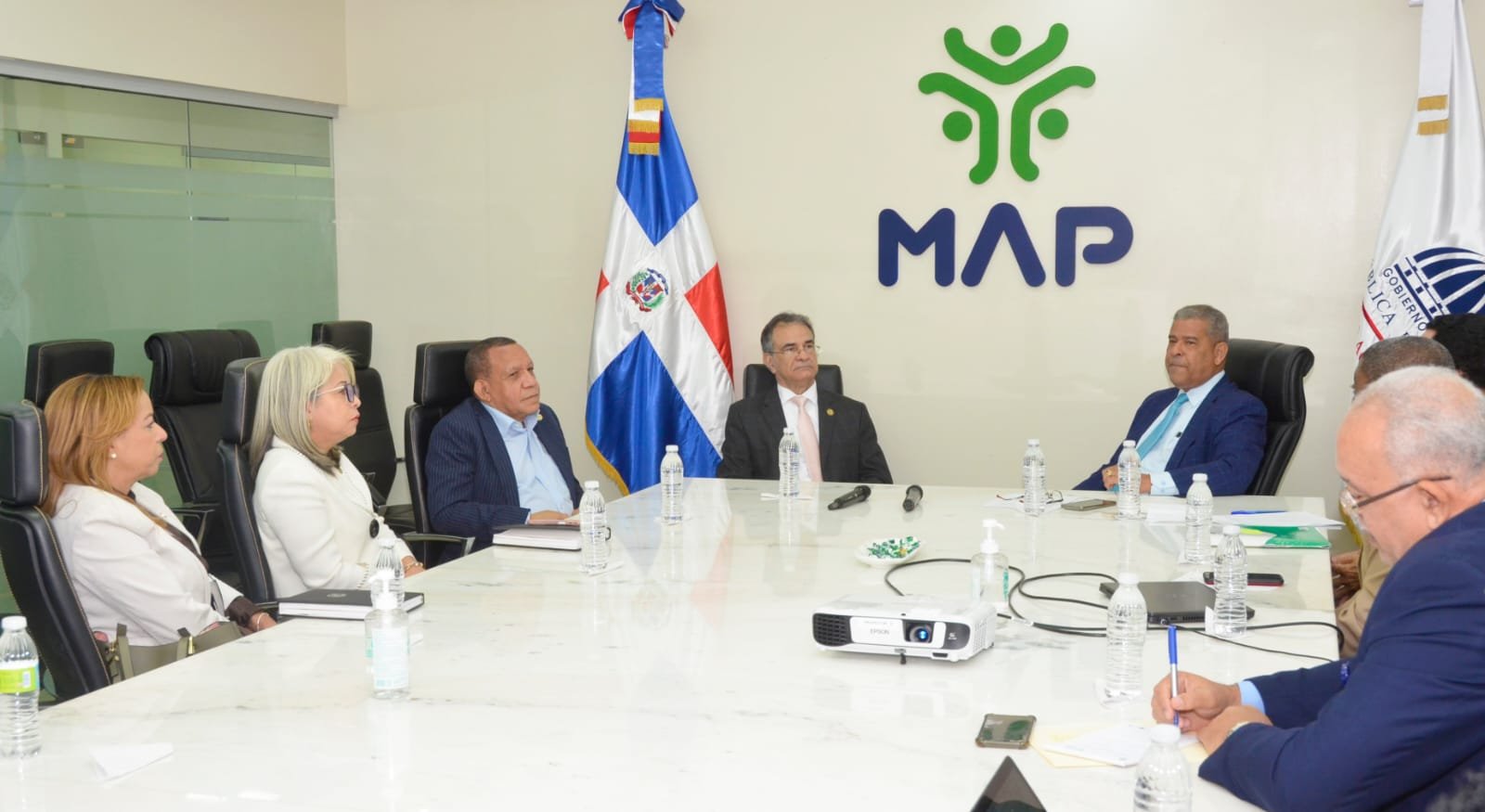 TSE y MAP trabajan para incorporar servidores al sistema de Carrera