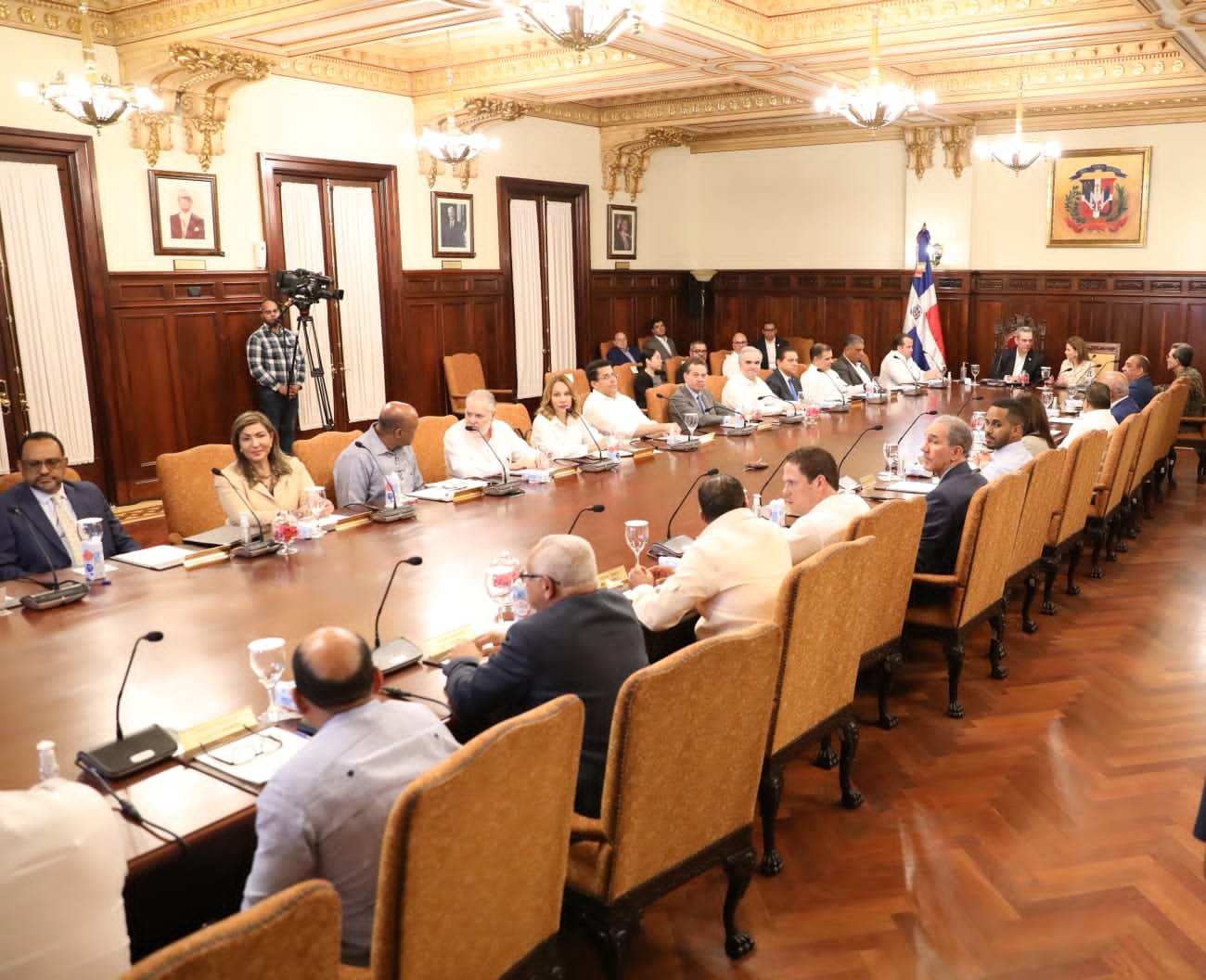 Presidente Abinader preside Consejo de Ministros y Directores y tratan cronograma del Presupuesto Nacional para el 2023