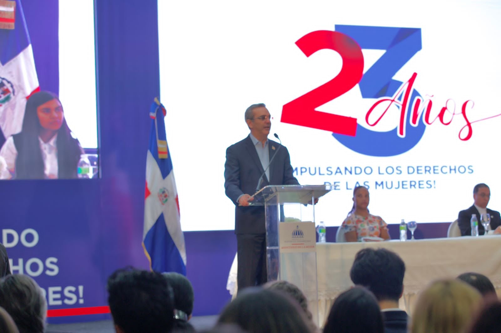 Presidente Abinader anuncia someterá al Congreso Ley Integral de Prevención y Atención a la Violencia contra las Mujeres