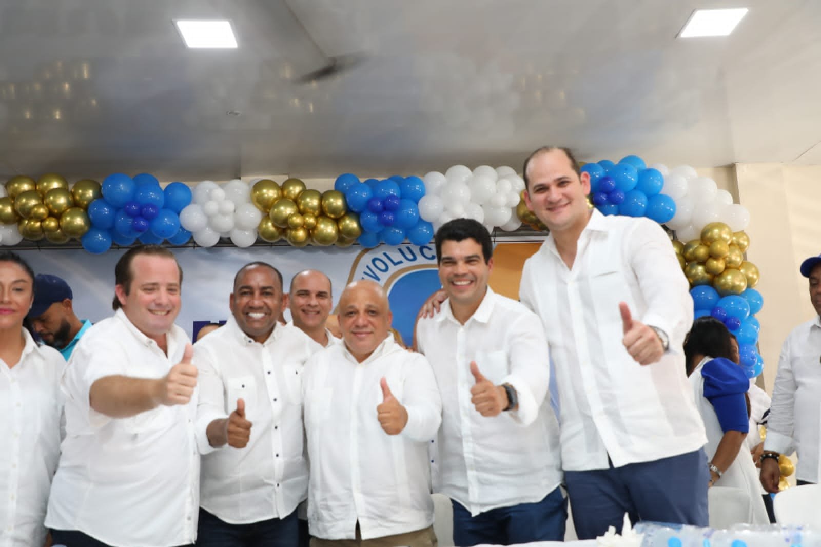 PRM juramenta al alcalde más joven del país, Marlon Arias del municipio de Cabrera
