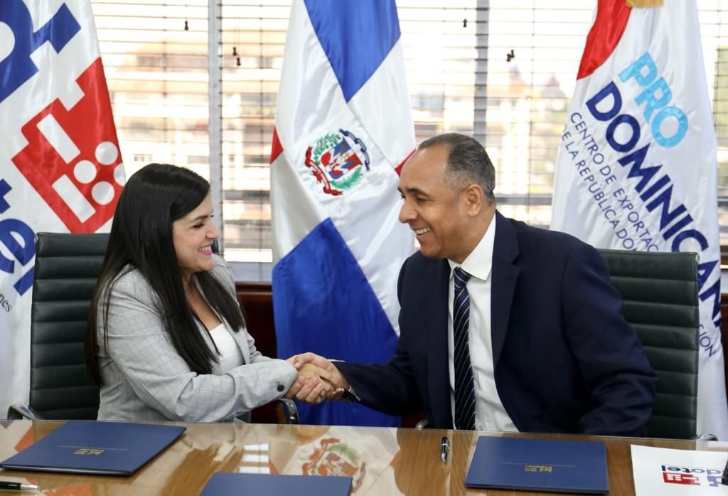 Indotel y ProDominicana firman acuerdo para la implementación digital de la Ventanilla Única de Inversión