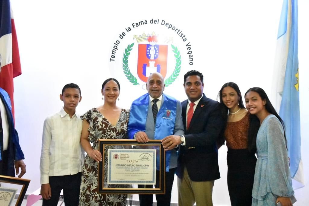 Dedican a Kelvin Cruz ceremonial del Templo de la Fama del Deportista Vegano