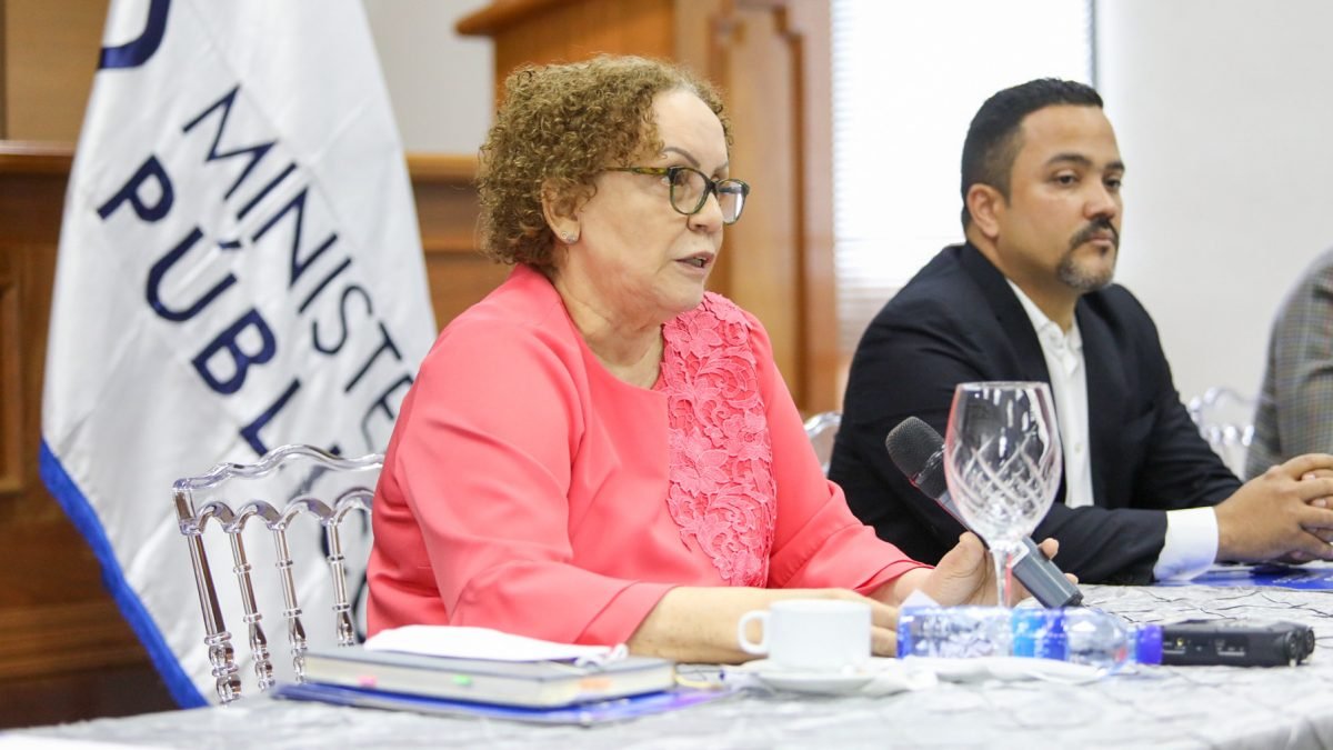 Germán Brito advierte a asociaciones de fiscales sobre los peligros que acechan al Ministerio Público