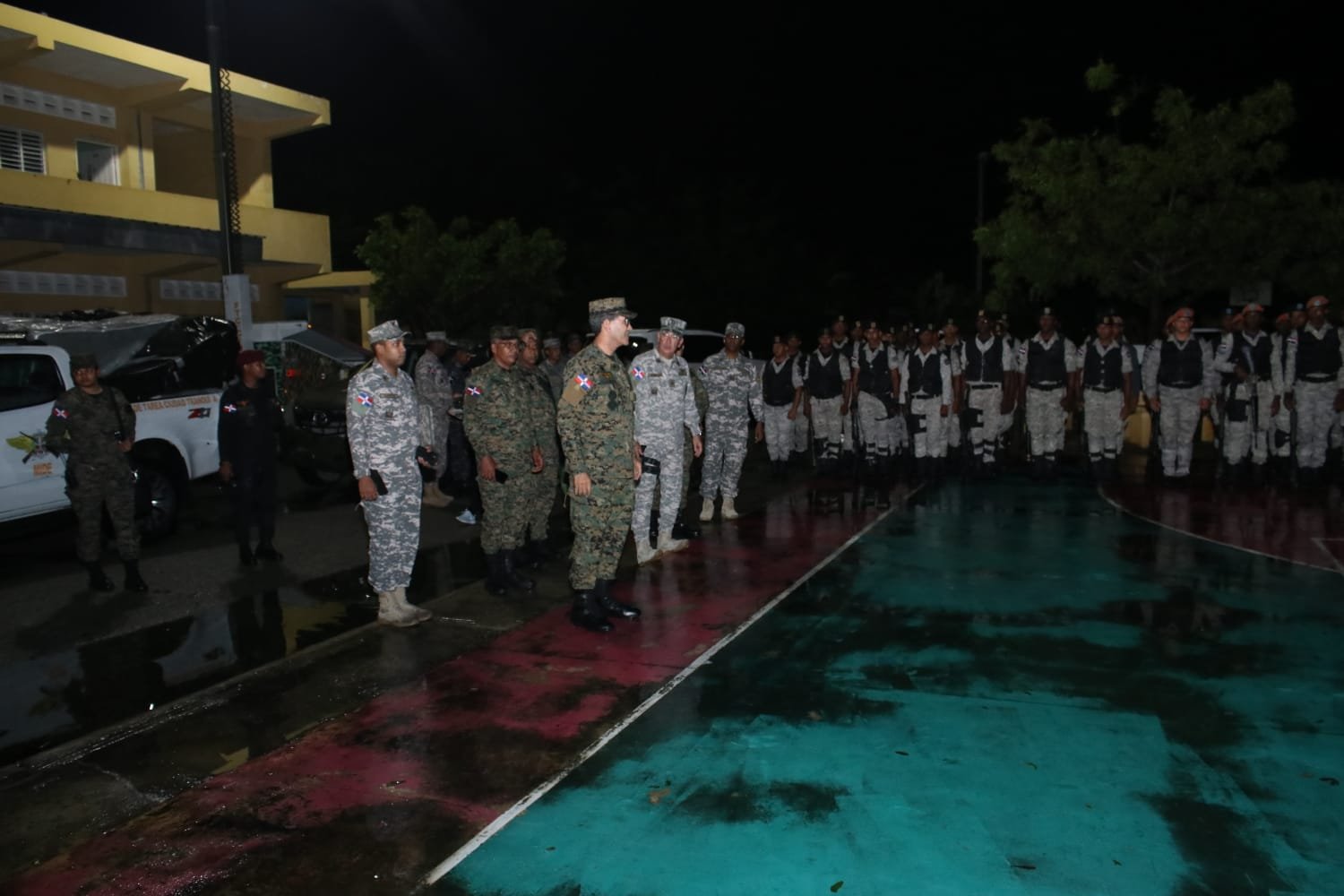 Por Huracán Fiona FF. AA. activan Plan Relámpago en apoyo al COE