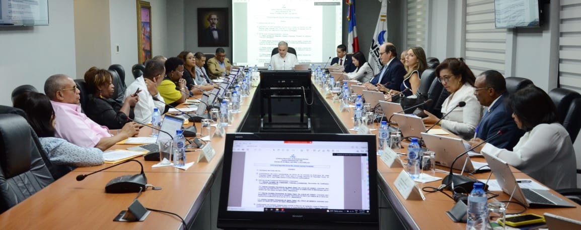 CNSS ratifica autorización de afiliar a niños de orfanatos en Régimen Subsidiado CNSS ratifica autorización de afiliar a niños de orfanatos en Régimen Subsidiado