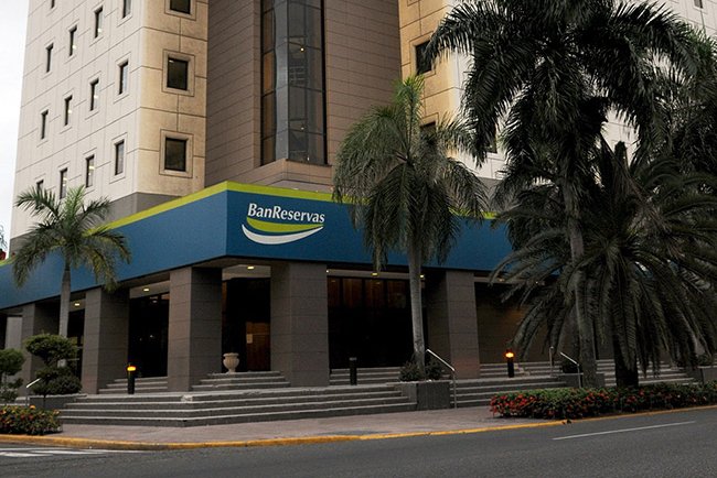 Banreservas respaldará con RD0 MM acciones del Gobierno para mitigar daños dejó Fiona