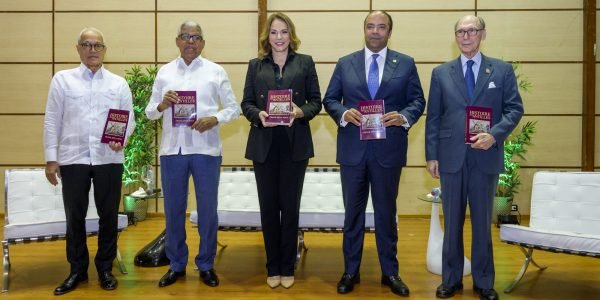 UNESCO publica con auspicio de Banreservas el libro Historia del Caribe, traducido al francés