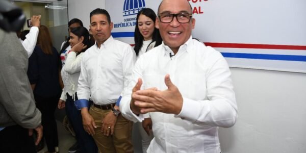 Comisión Presidencial de Desarrollo Barrial, lanza campaña a favor de las fiestas navideñas 2022 con el slogan «Navidad es dominicanidad»