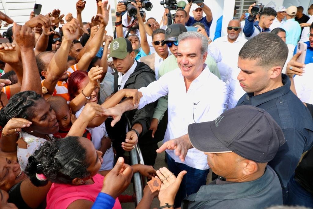 Presidente Abinader visitará Santiago y Moca este viernes y sábado