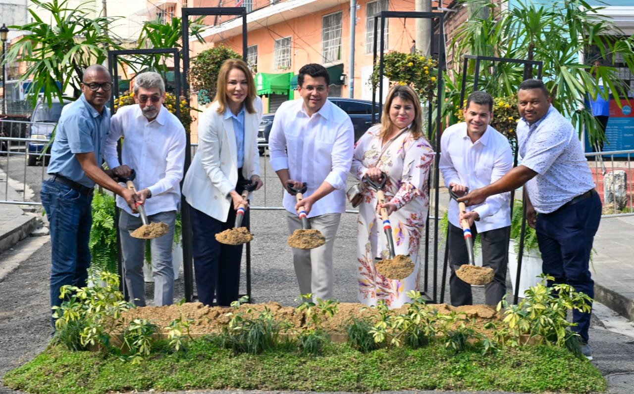 Collado deja iniciado un amplio programa de reconstrucción de calles en Ciudad Colonial