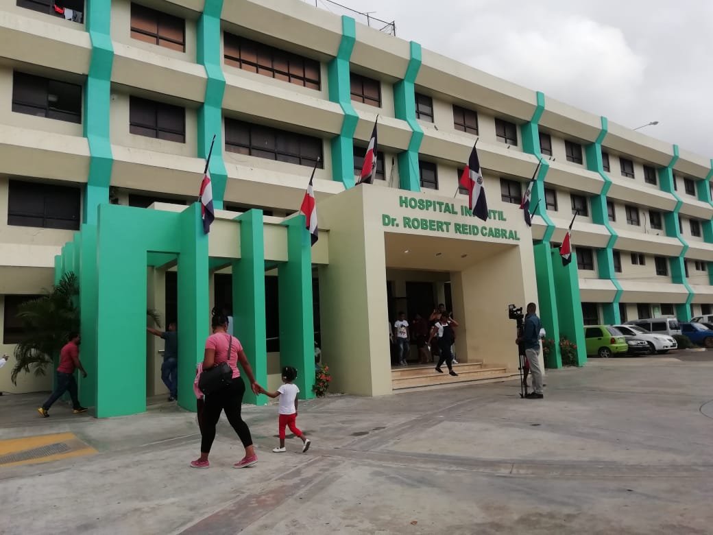 Hospital Robert Reid Cabral brindó 214,743 servicios de consultas, procedimientos y emergencias en año 2022