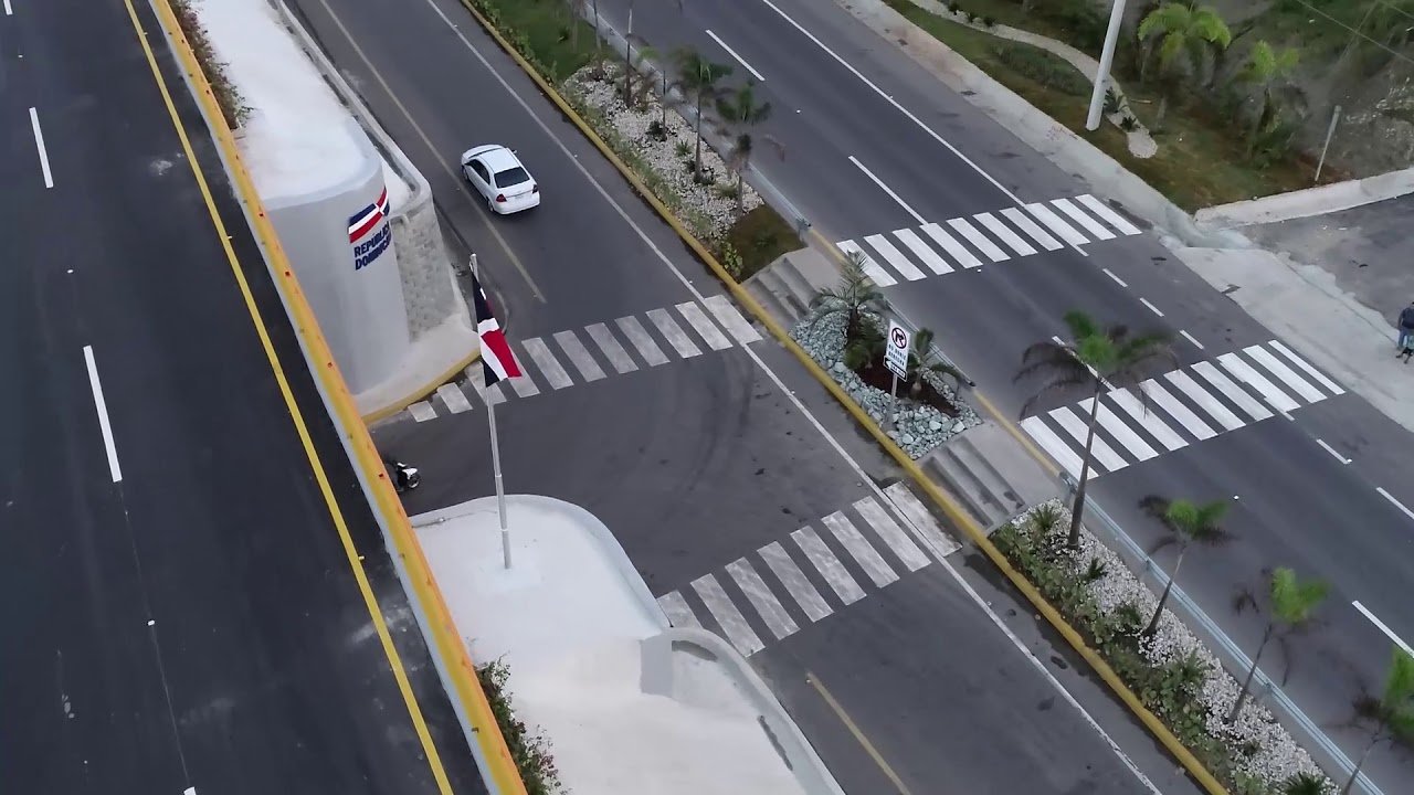 Luis Abinader garantiza carretera del Ámbar no tendrá peaje sombra